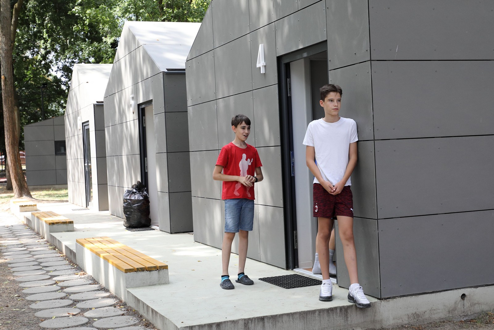 Rejtélyes nyomozással zárult a velencei tábor